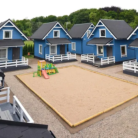 別荘 Adamowka レバル